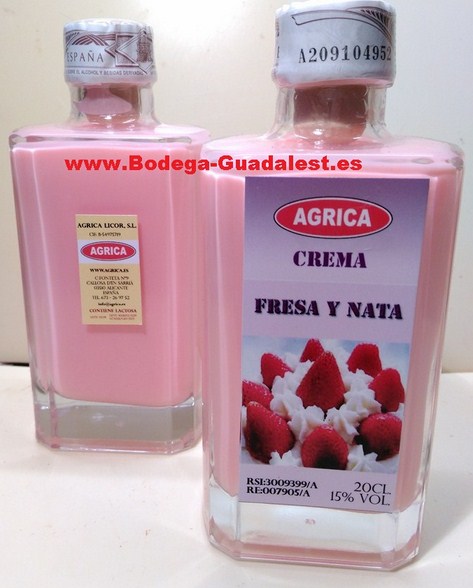 Strawberries with Cream Liquor Â«AgricaÂ»20 cl.